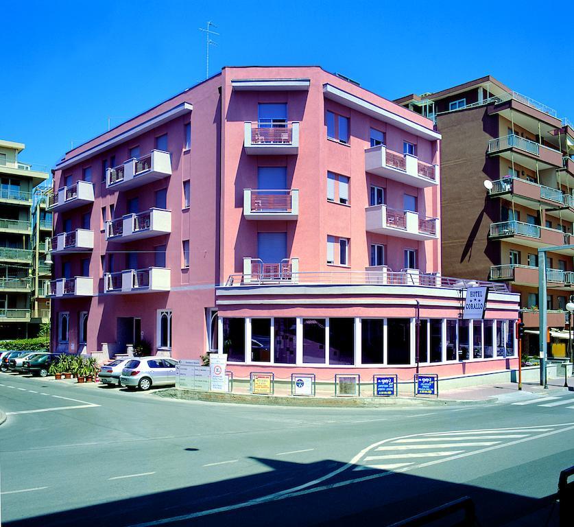 Hotel Corallo Pietra Ligure Eksteriør bilde